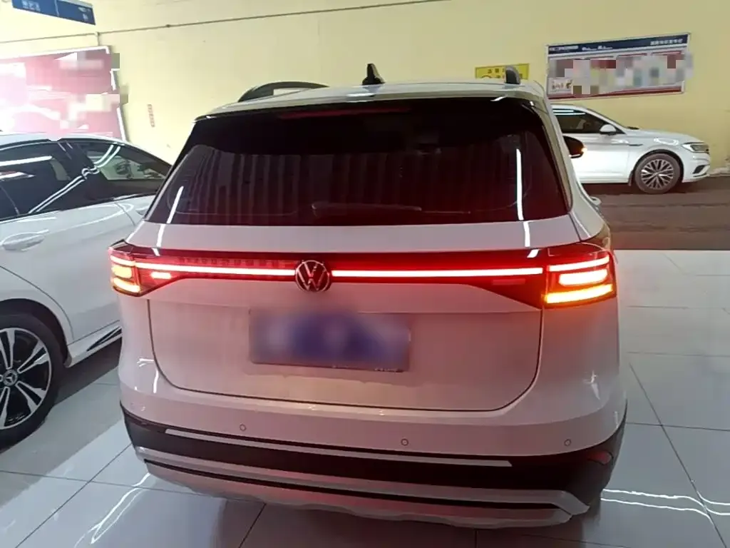 Volkswagen Tharu — фото 3