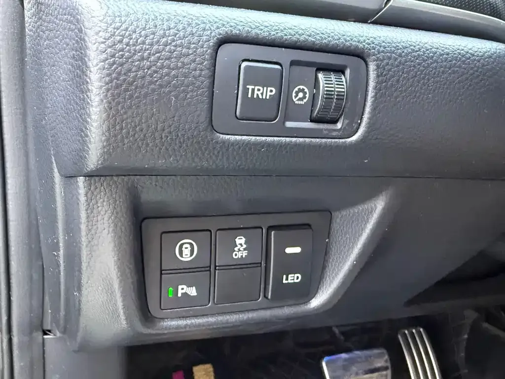 Honda Accord — фото 10