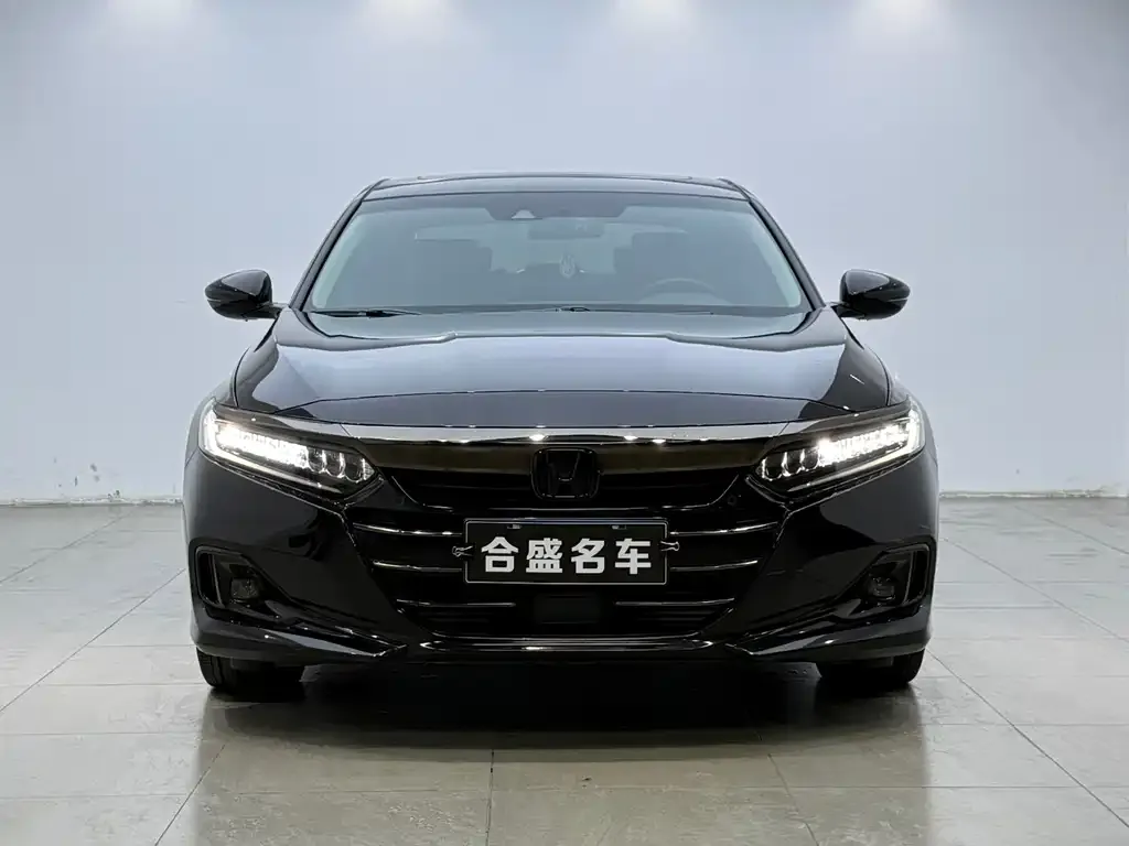 Honda Accord — фото 9