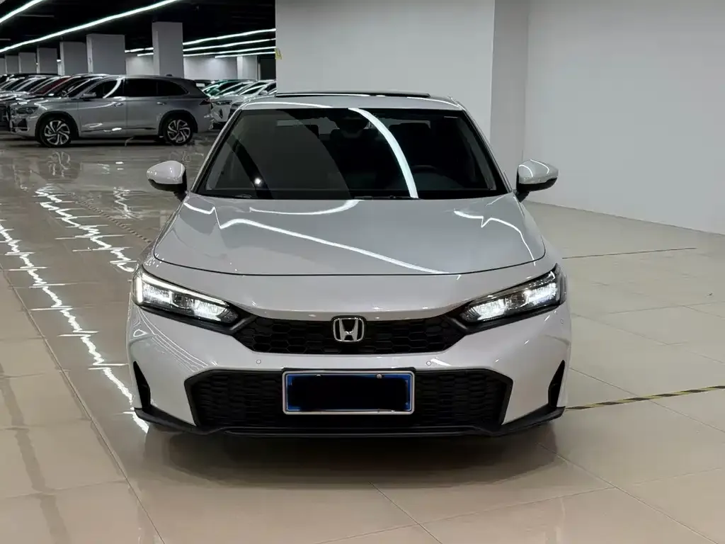 Honda Civic — фото 1