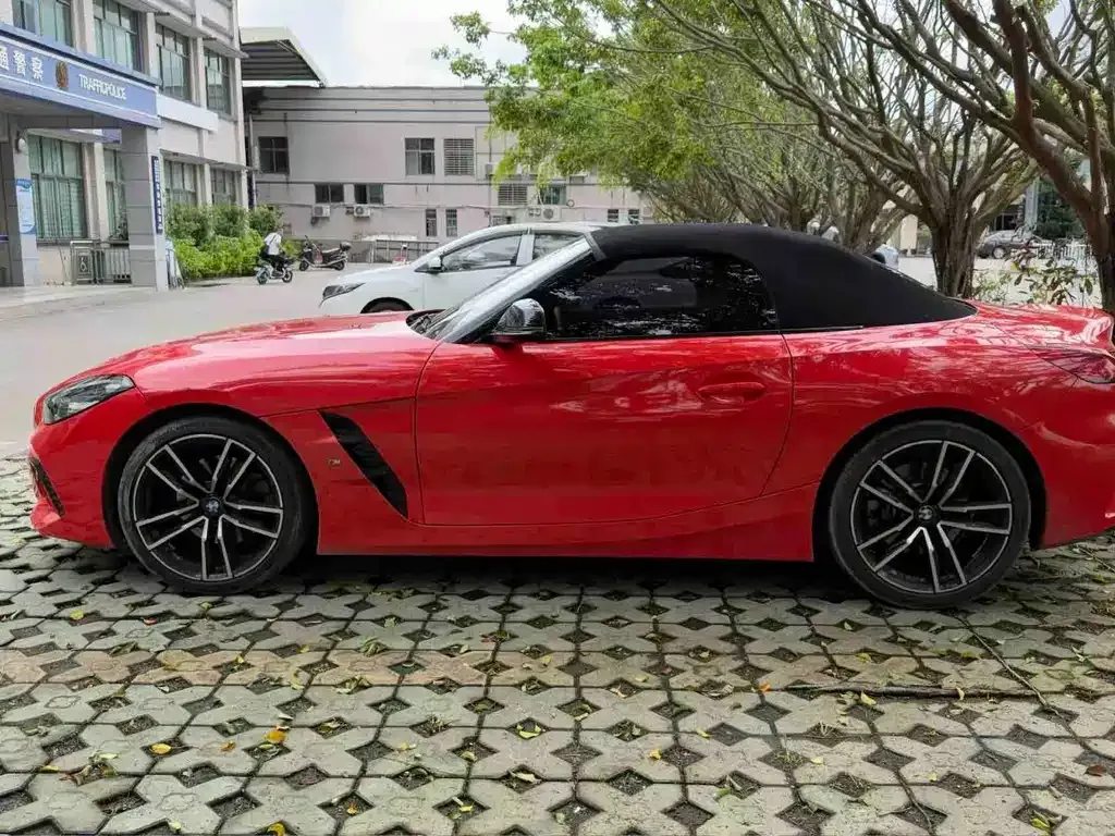 BMW Z4 — фото 5