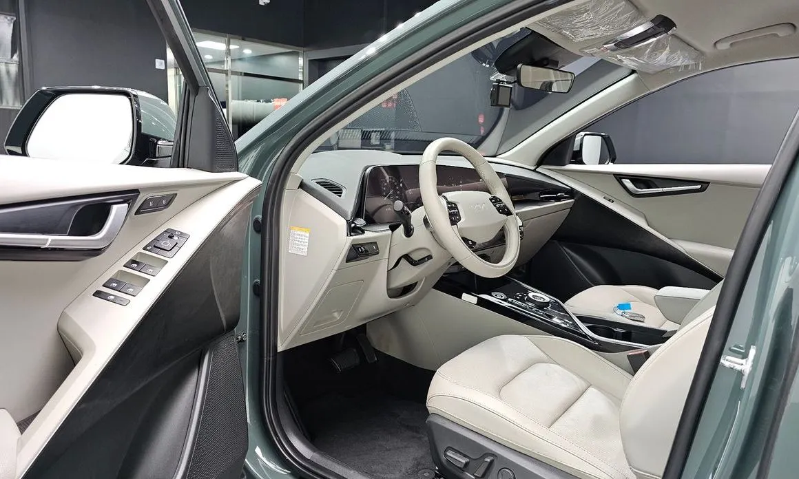 Kia Niro — фото 10