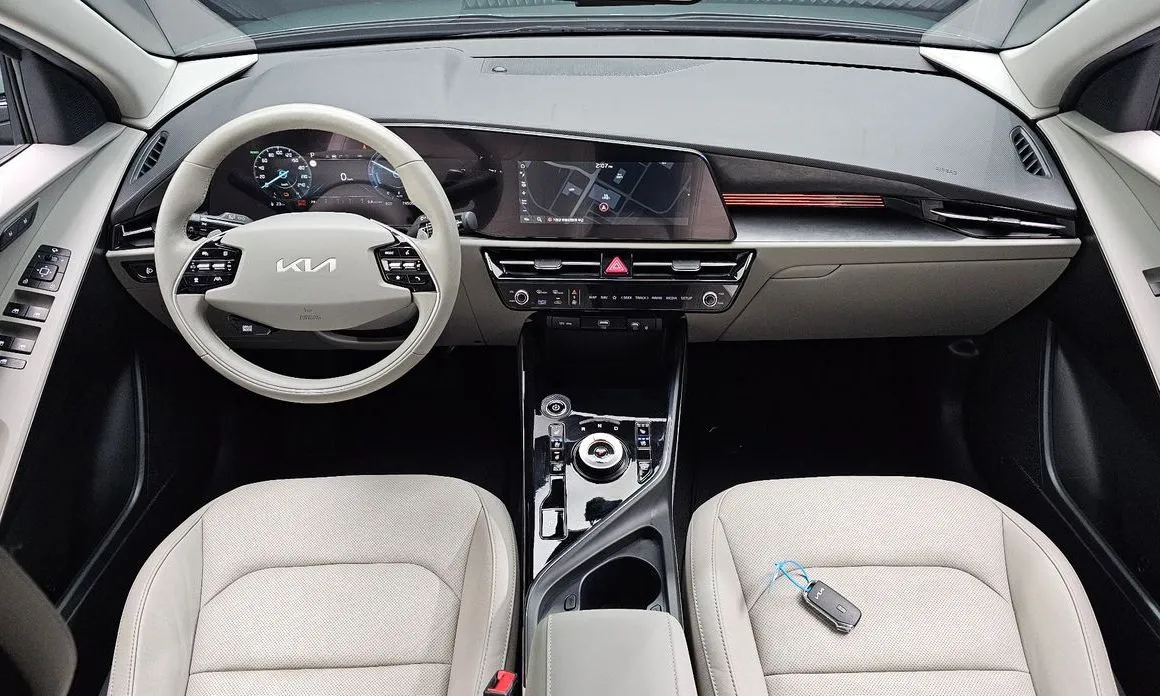 Kia Niro — фото 9