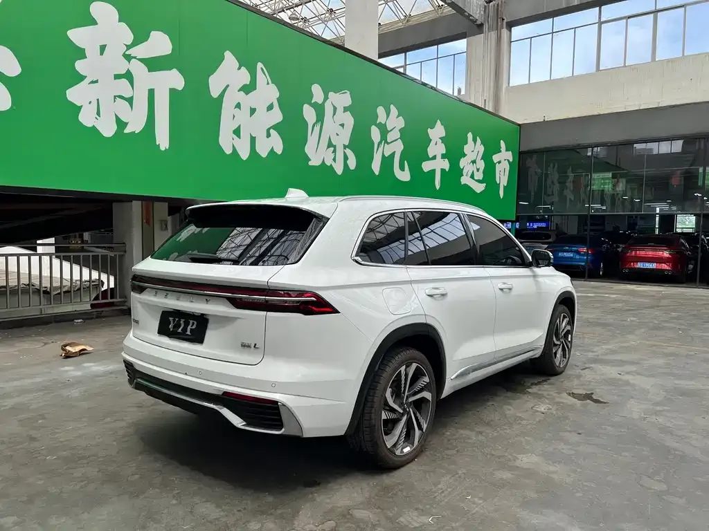 Geely Xingyue L — фото 4