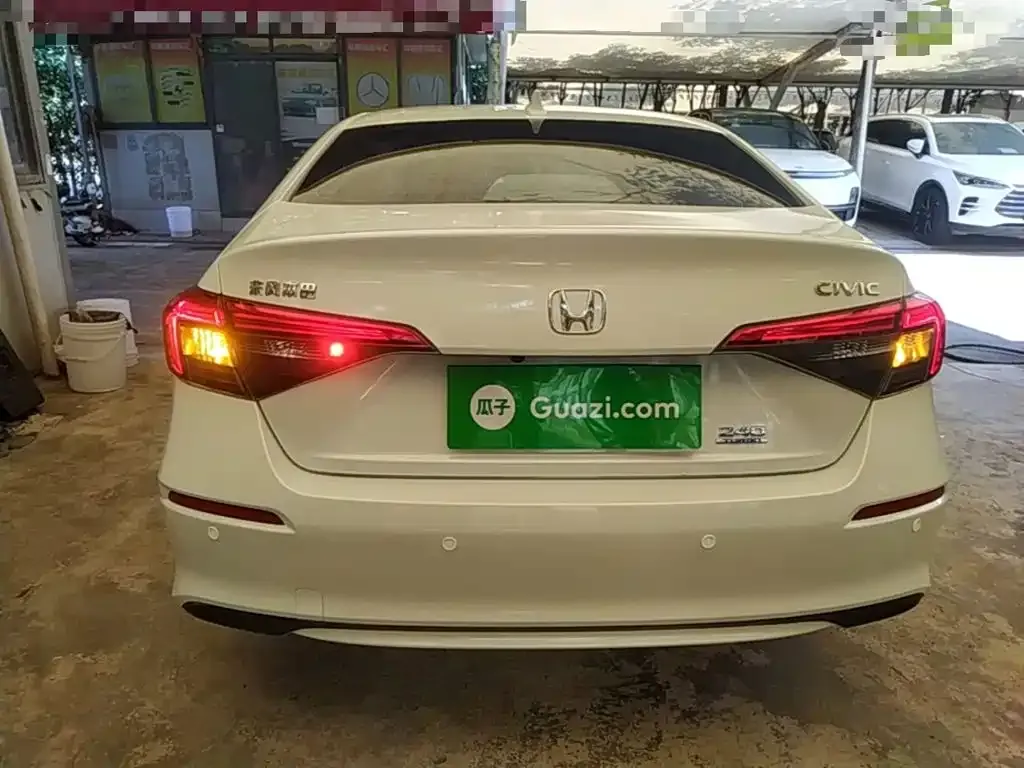 Honda Civic — фото 10