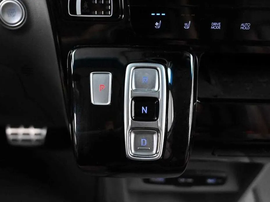 Hyundai Staria — фото 2
