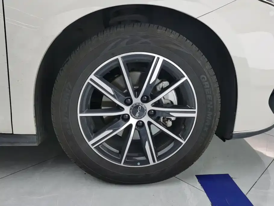 BYD Seal 06 — фото 10