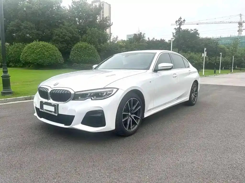 BMW 3 Series — фото 1