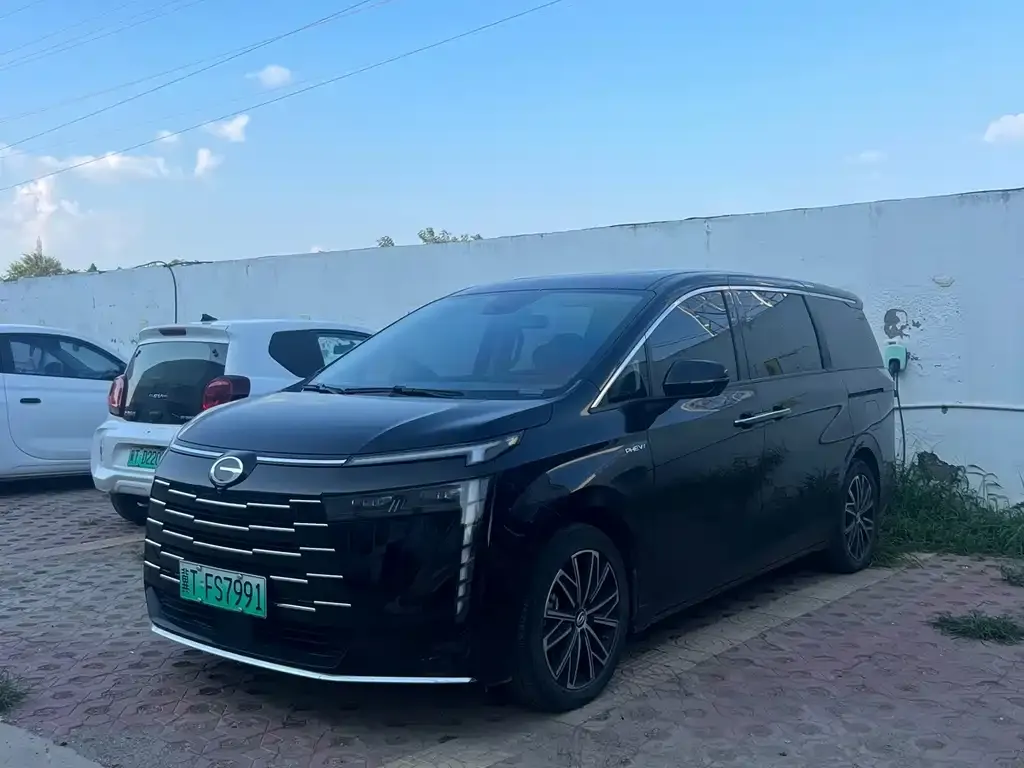 GAC Motor 传祺E8 PHEV — фото 1
