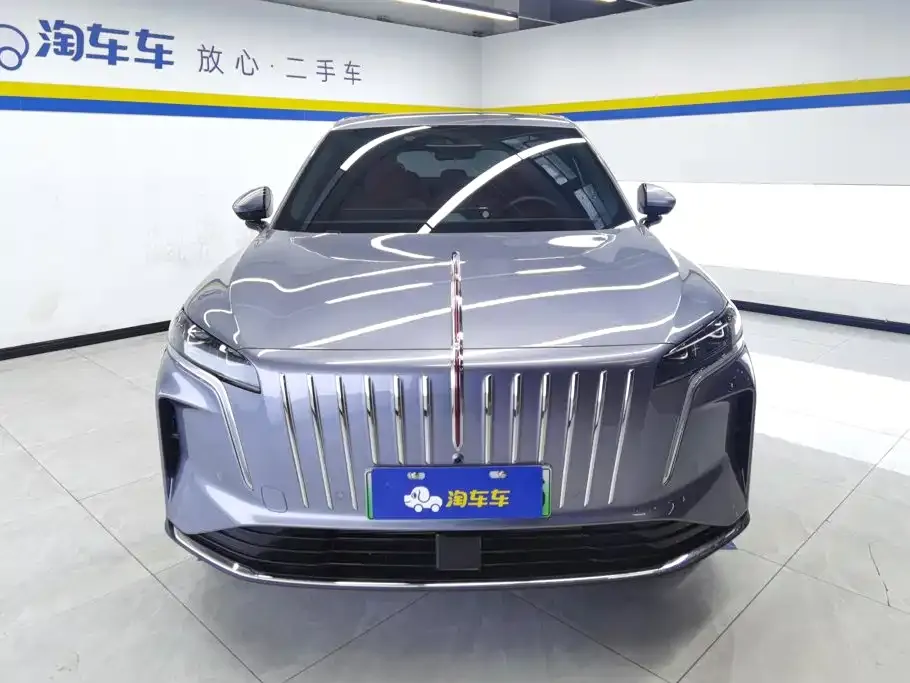 Hongqi HS6 PHEV — фото 4