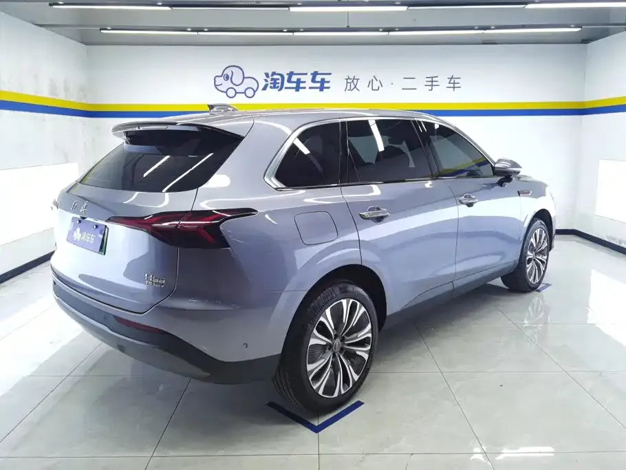 Hongqi HS6 PHEV — фото 8