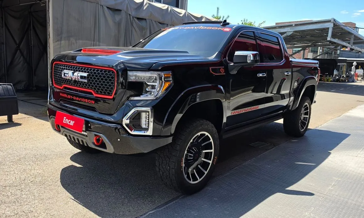 GMC Sierra — фото 1