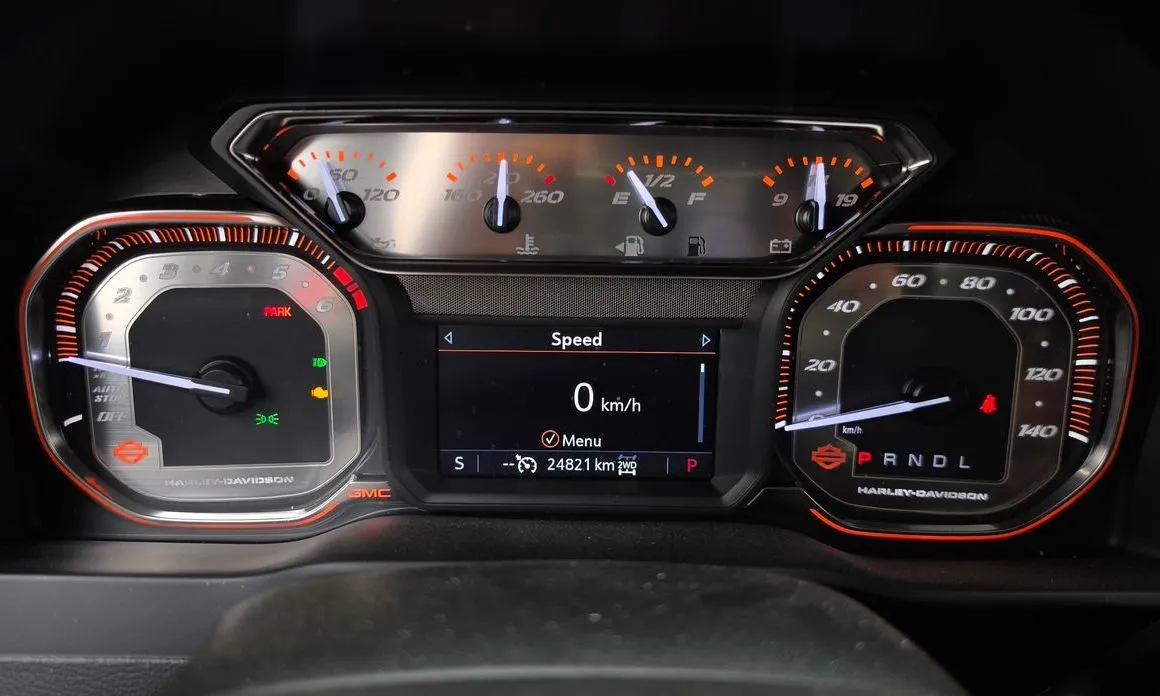 GMC Sierra — фото 3
