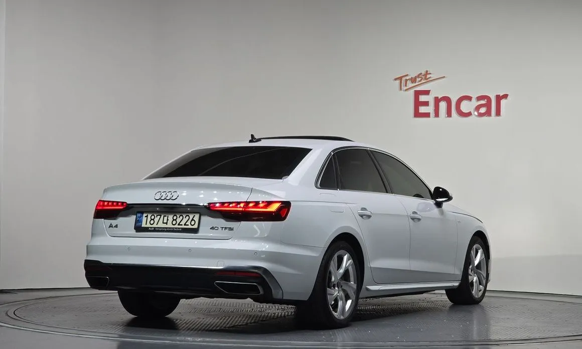 Audi A4 — фото 3
