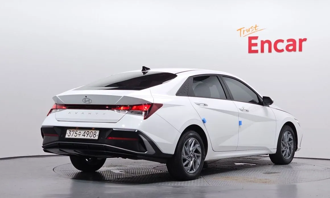 Hyundai AVANTE — фото 4