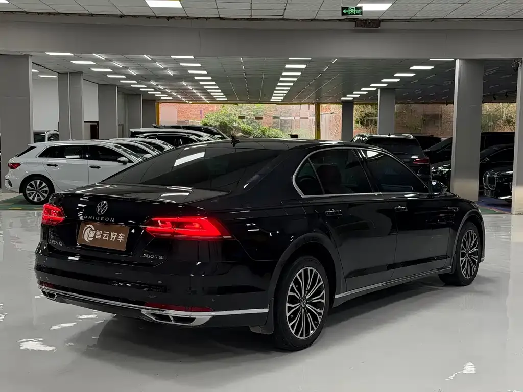 Volkswagen Phideon — фото 8