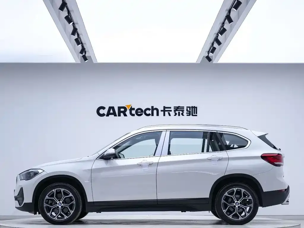 BMW X1 — фото 3