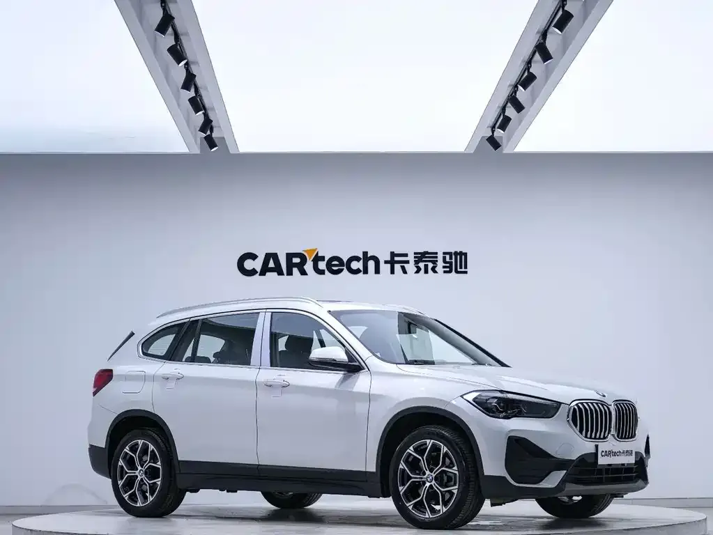 BMW X1 — фото 6