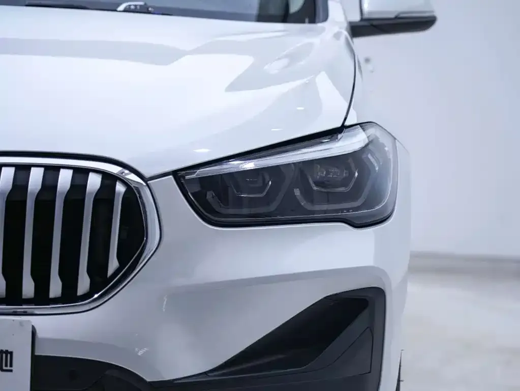 BMW X1 — фото 2