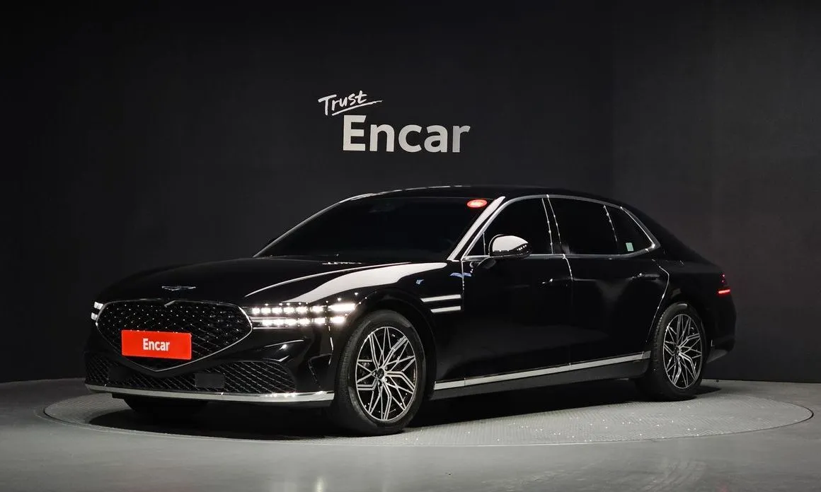 Genesis G90 — фото 1