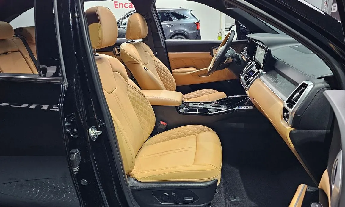 Kia Sorento — фото 10