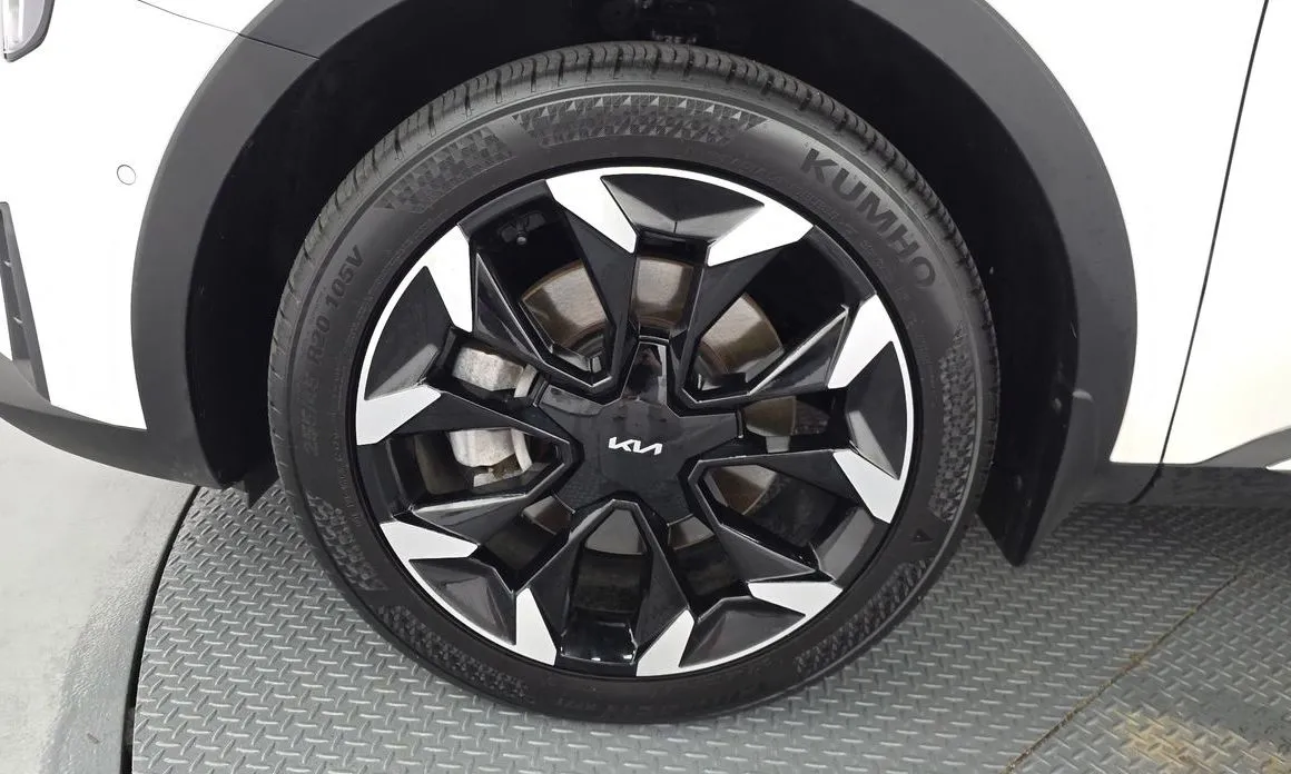 Kia Sorento — фото 10