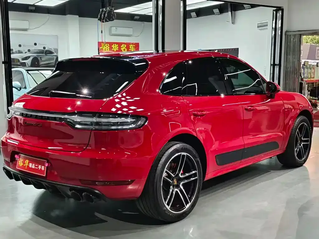 Porsche Macan — фото 7
