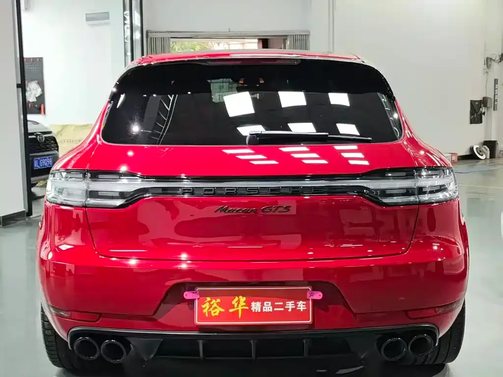 Porsche Macan — фото 10