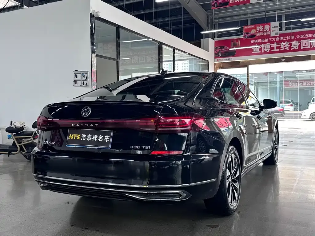 Volkswagen Passat — фото 8