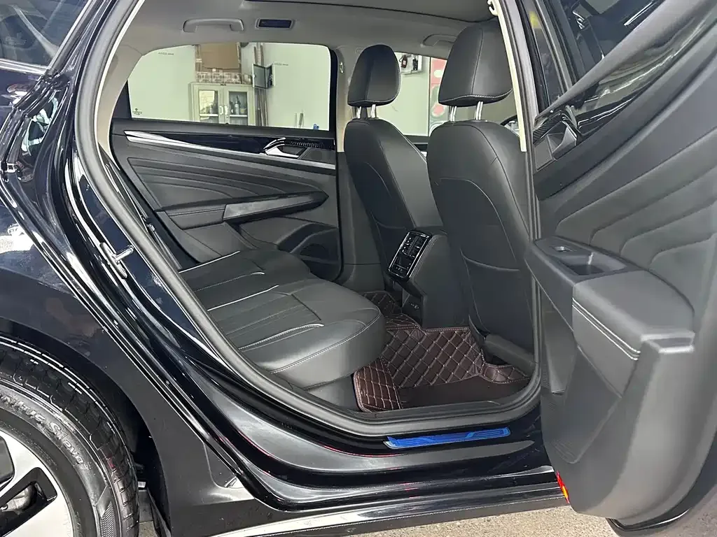 Volkswagen Passat — фото 6