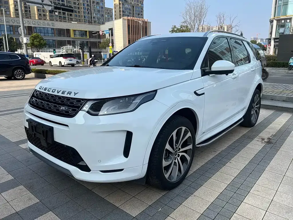 Land Rover Discovery Sport — фото 1