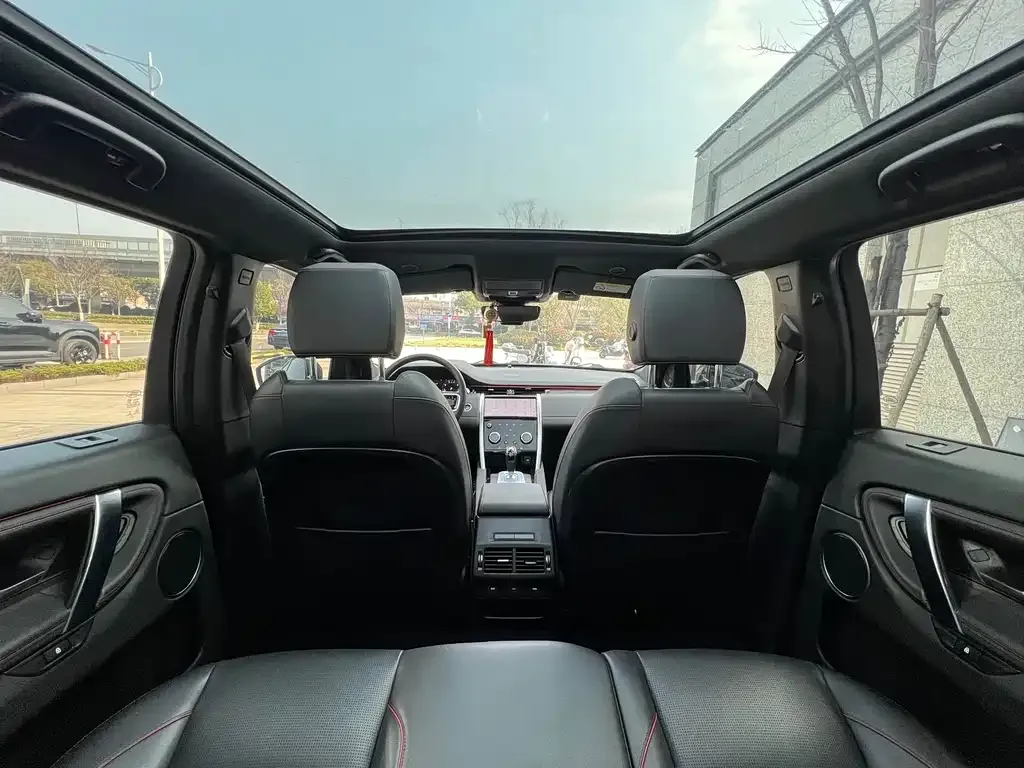 Land Rover Discovery Sport — фото 2
