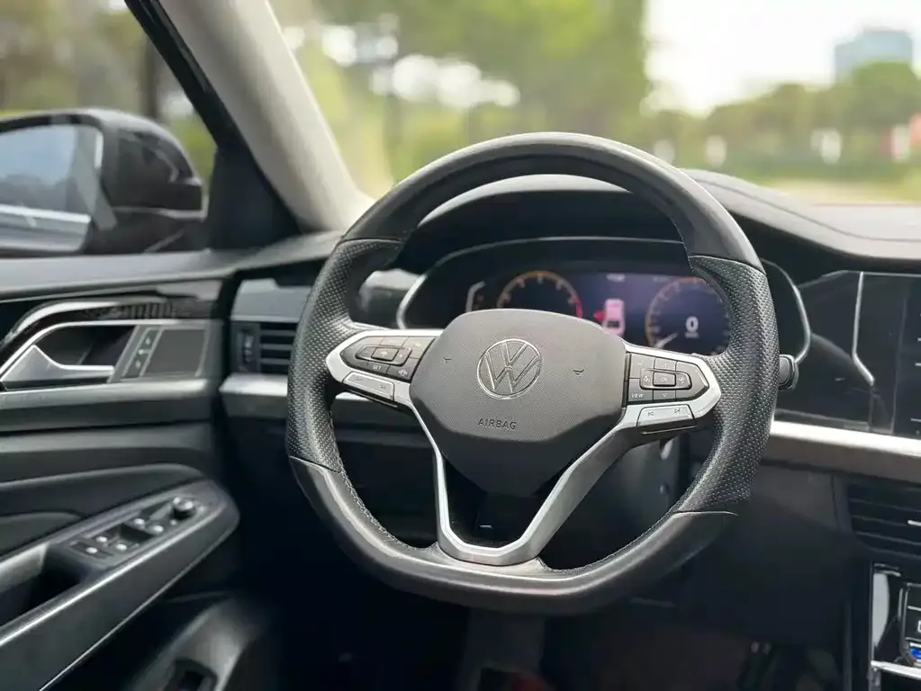 Volkswagen Passat — фото 3