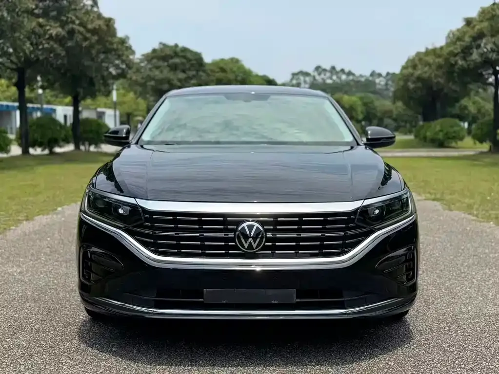 Volkswagen Passat — фото 10