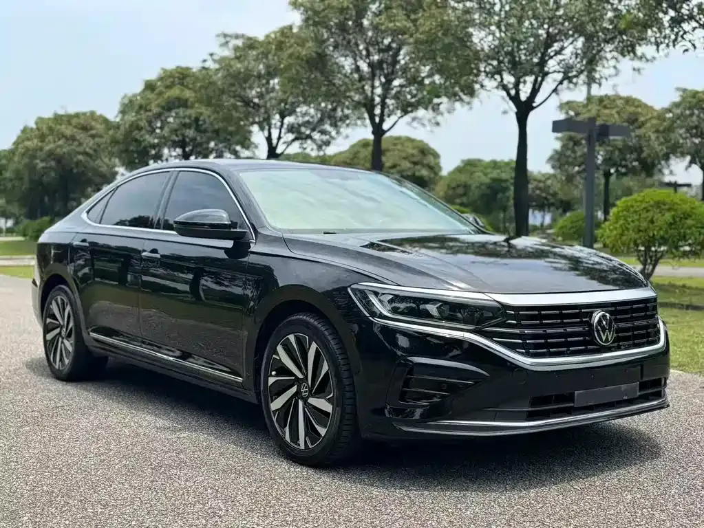 Volkswagen Passat — фото 7