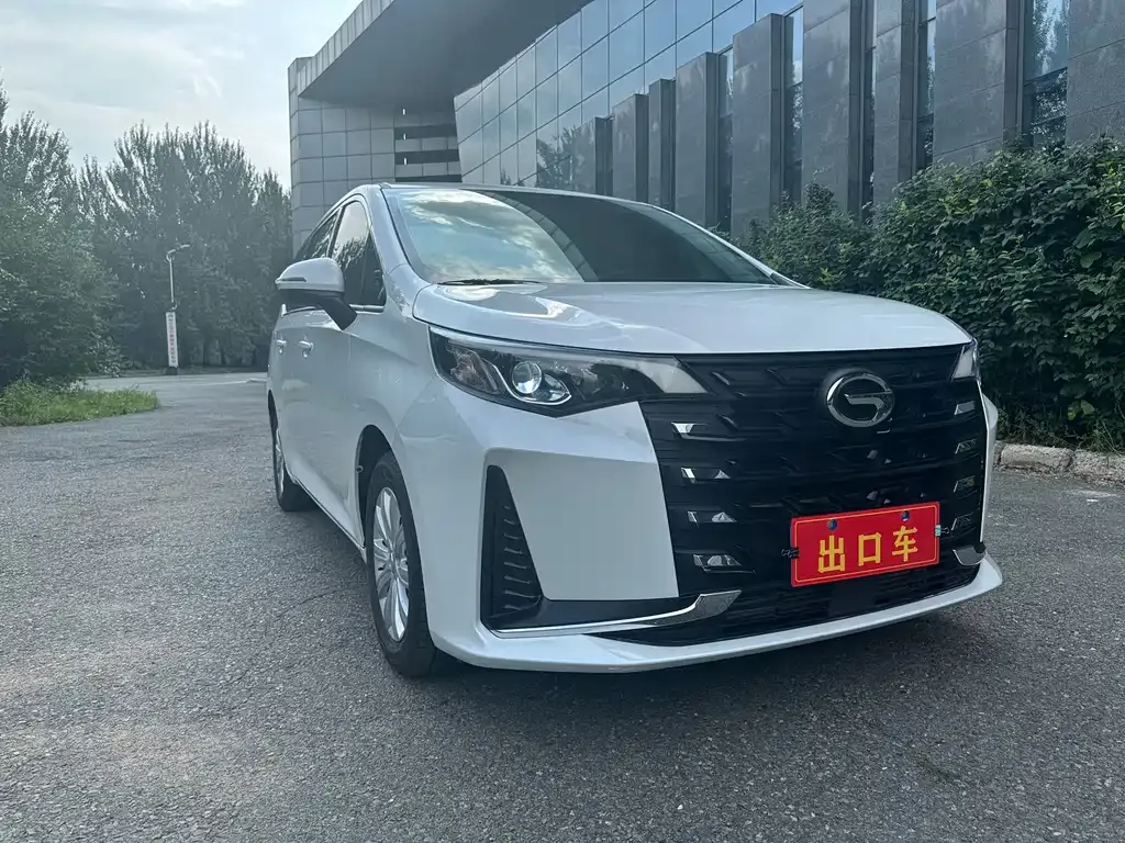 GAC Motor Trumpchi M6 — фото 10
