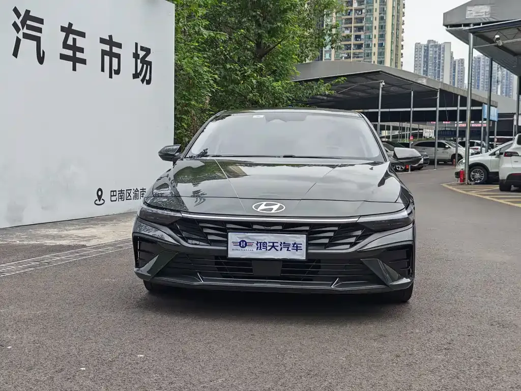 Hyundai Elantra — фото 3