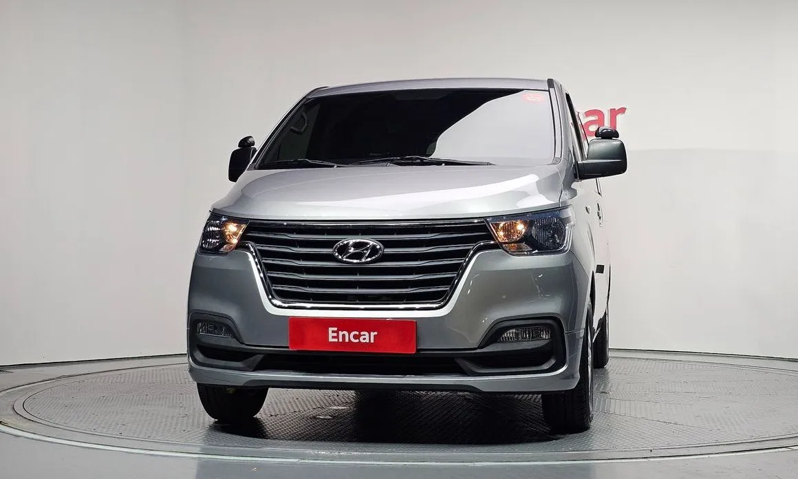 Hyundai Starex — фото 6
