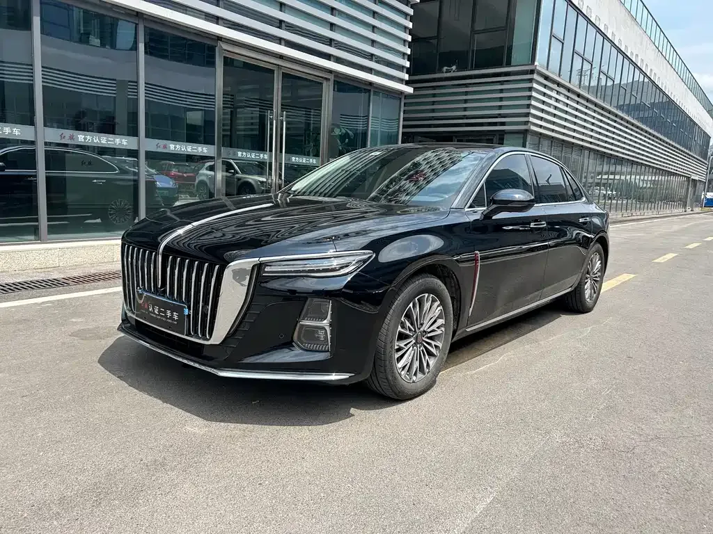 Hongqi H5 — фото 1