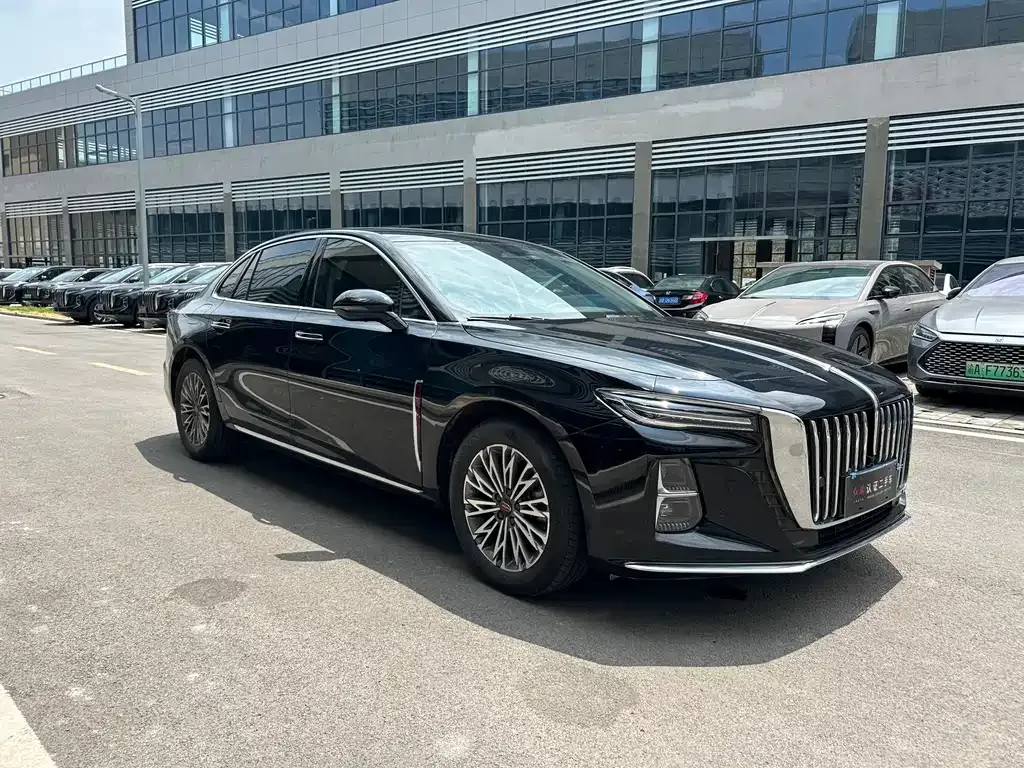 Hongqi H5 — фото 4