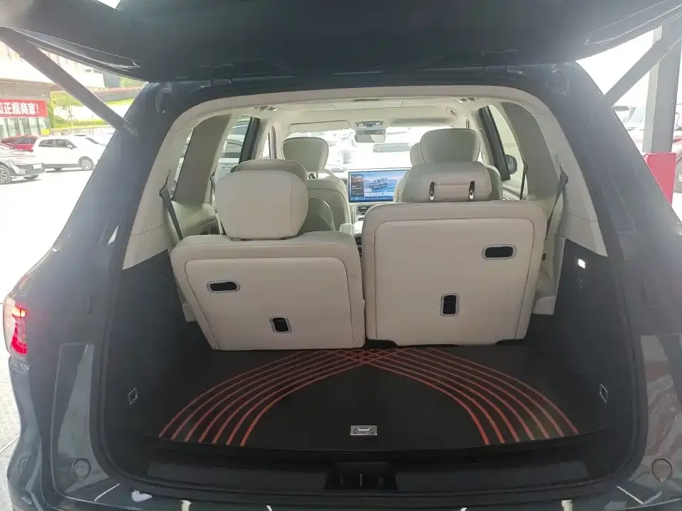 Geely Galaxy M9 — фото 2