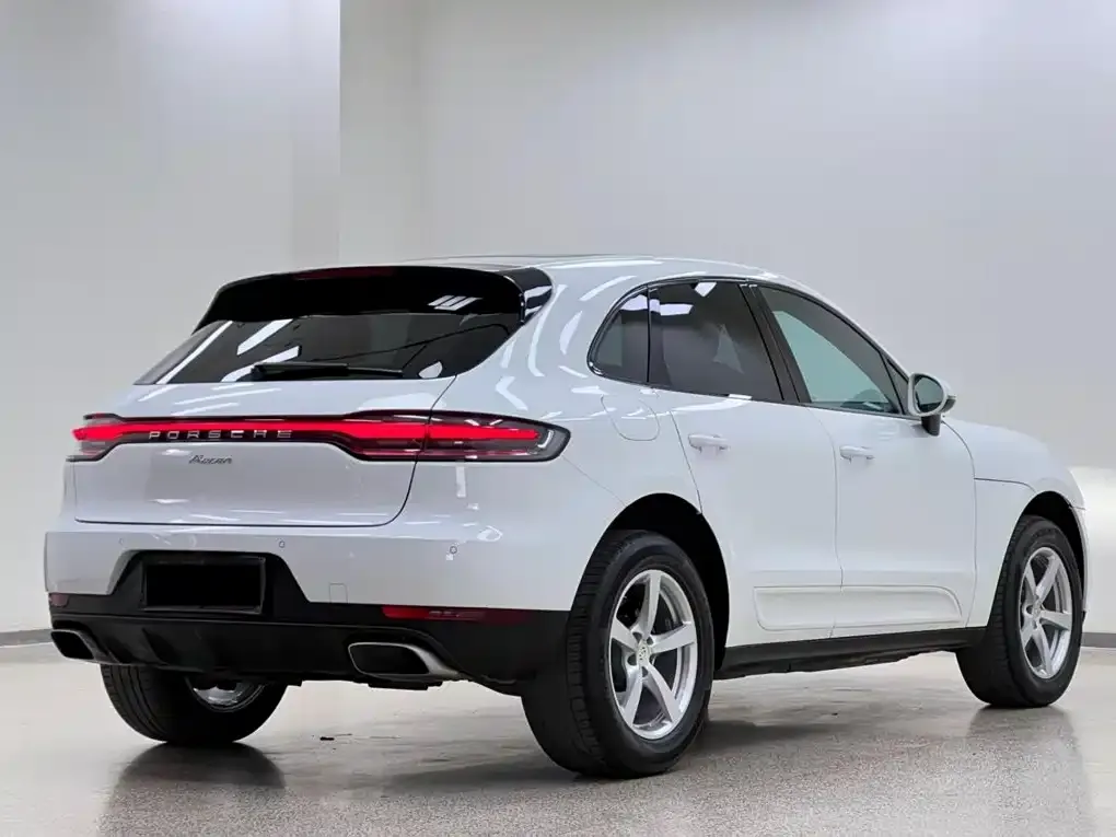 Porsche Macan — фото 10