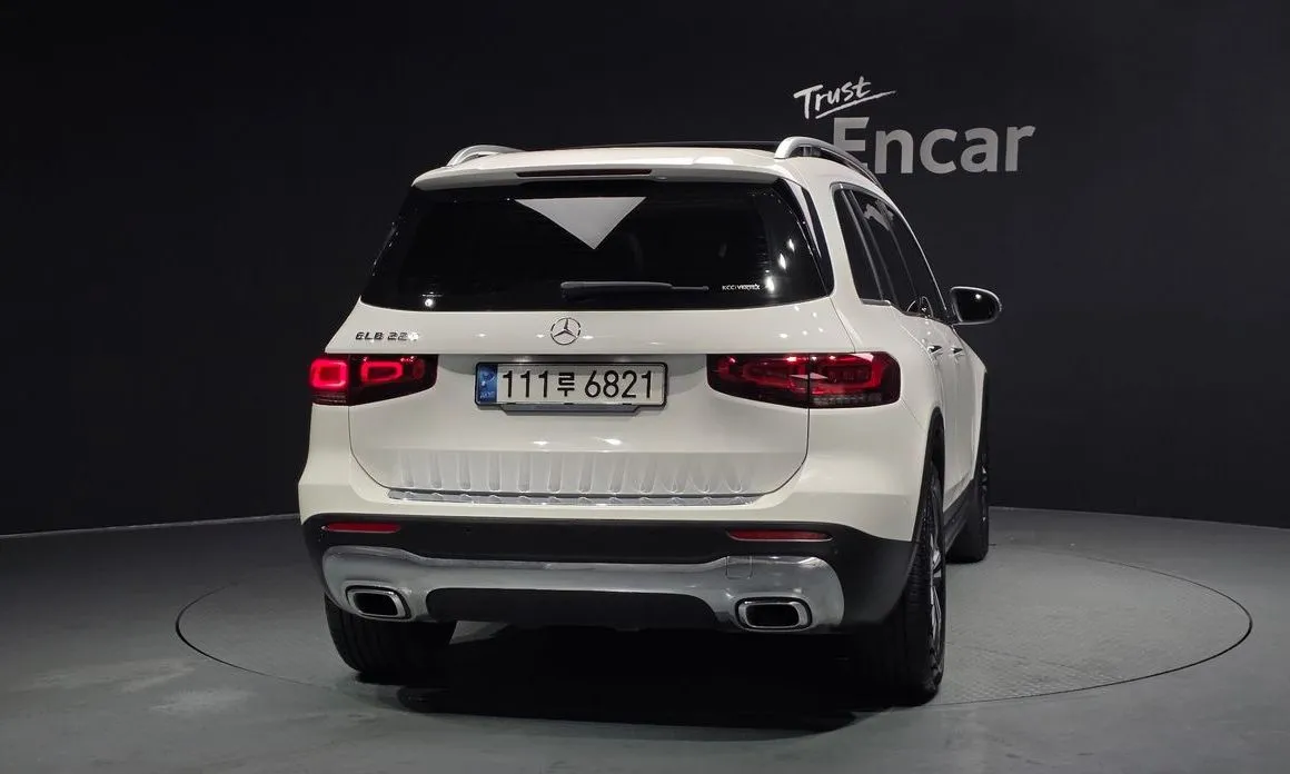 Mercedes-Benz GLB-Class — фото 2