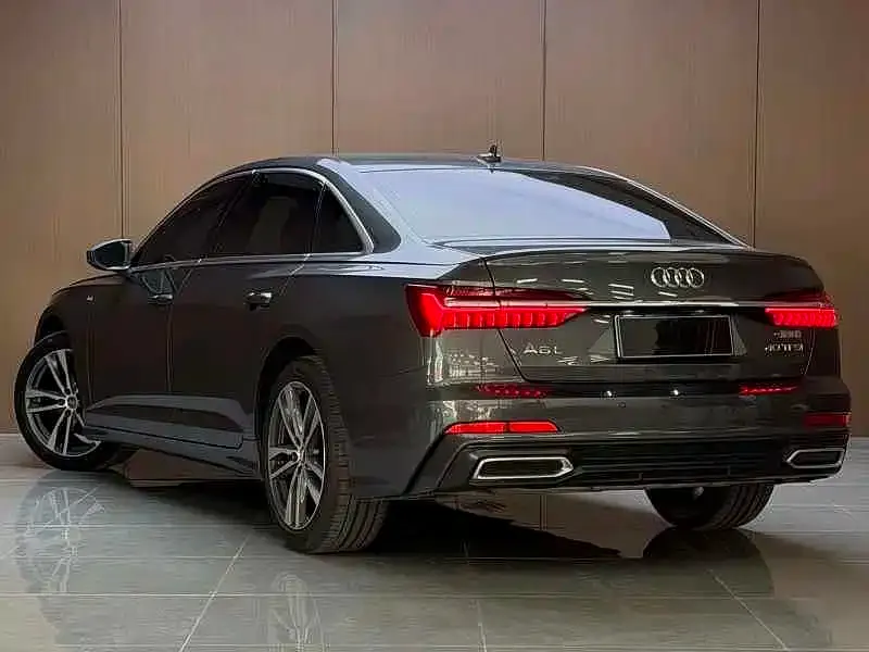 Audi A6L — фото 2