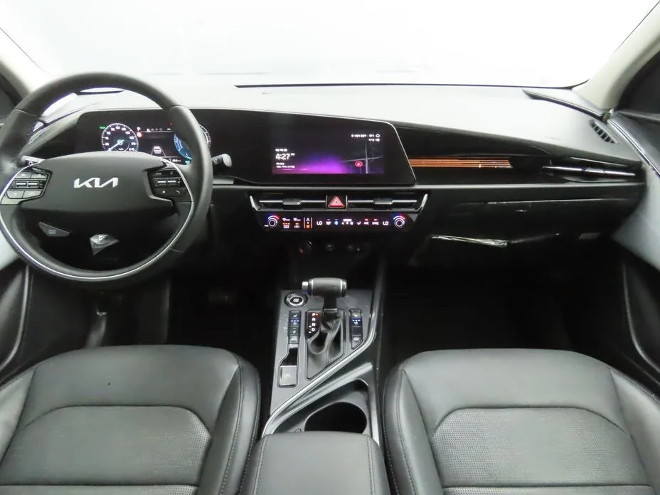 Kia Niro — фото 10