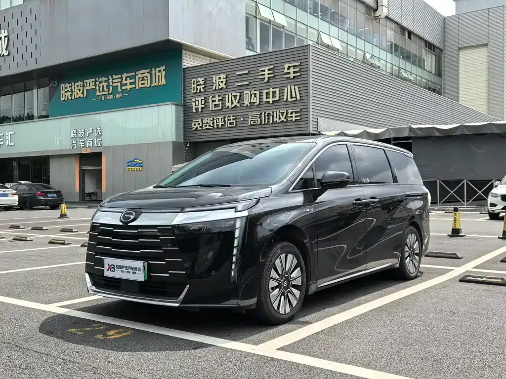 GAC Motor 传祺E8 PHEV — фото 1