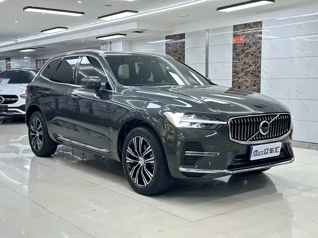 Volvo XC60 — фото 5
