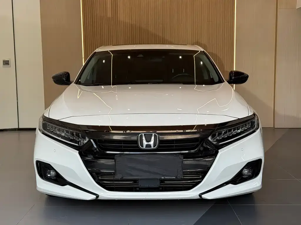 Honda Accord — фото 4