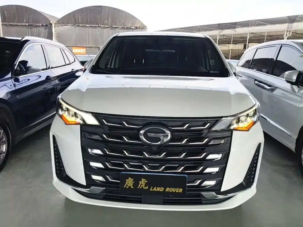 GAC Motor Trumpchi M6 — фото 6