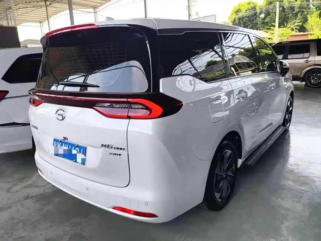 GAC Motor Trumpchi M6 — фото 9